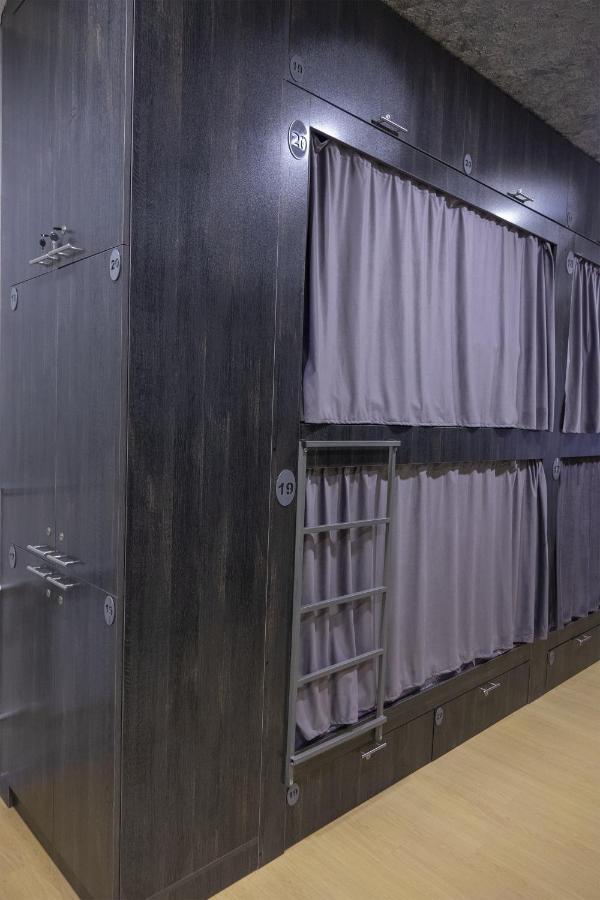 Midcity Hostel Yerevan Ngoại thất bức ảnh