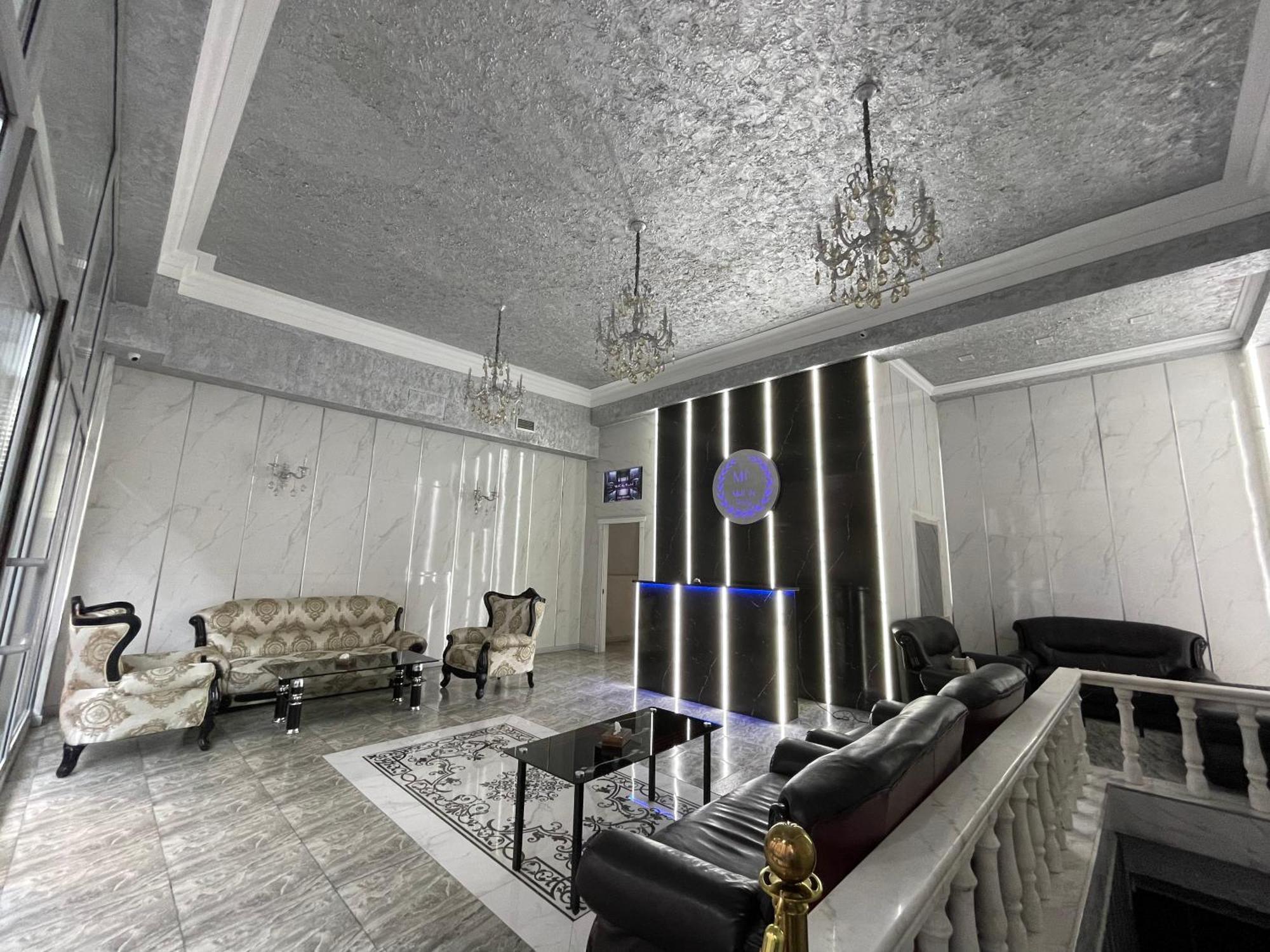 Midcity Hostel Yerevan Ngoại thất bức ảnh
